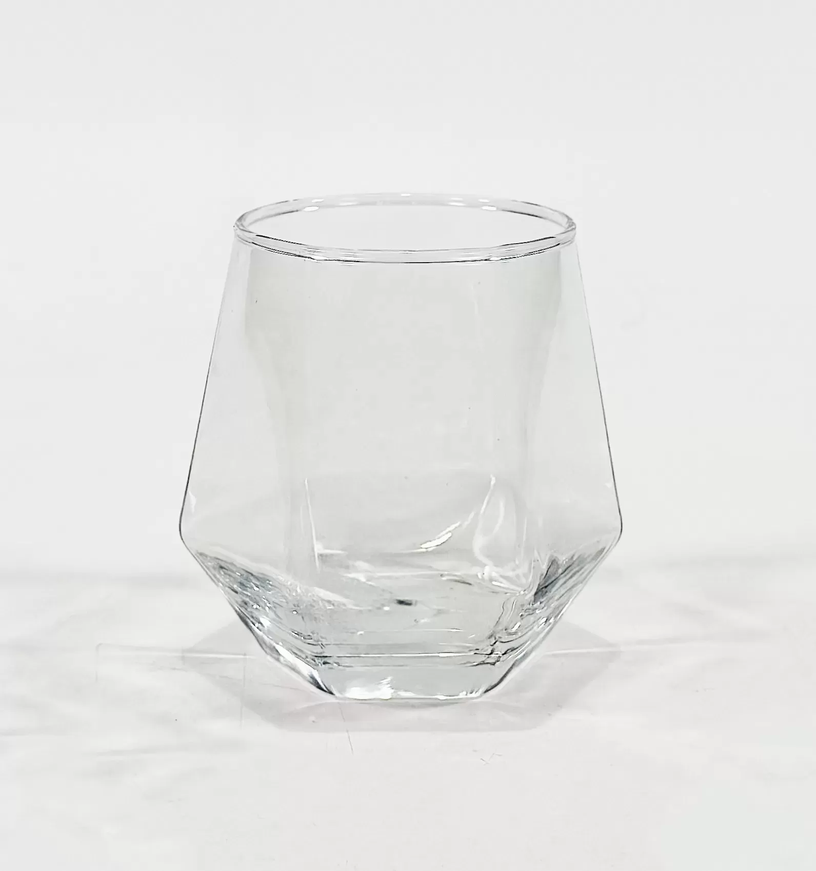 ヘキサグラスの鉢