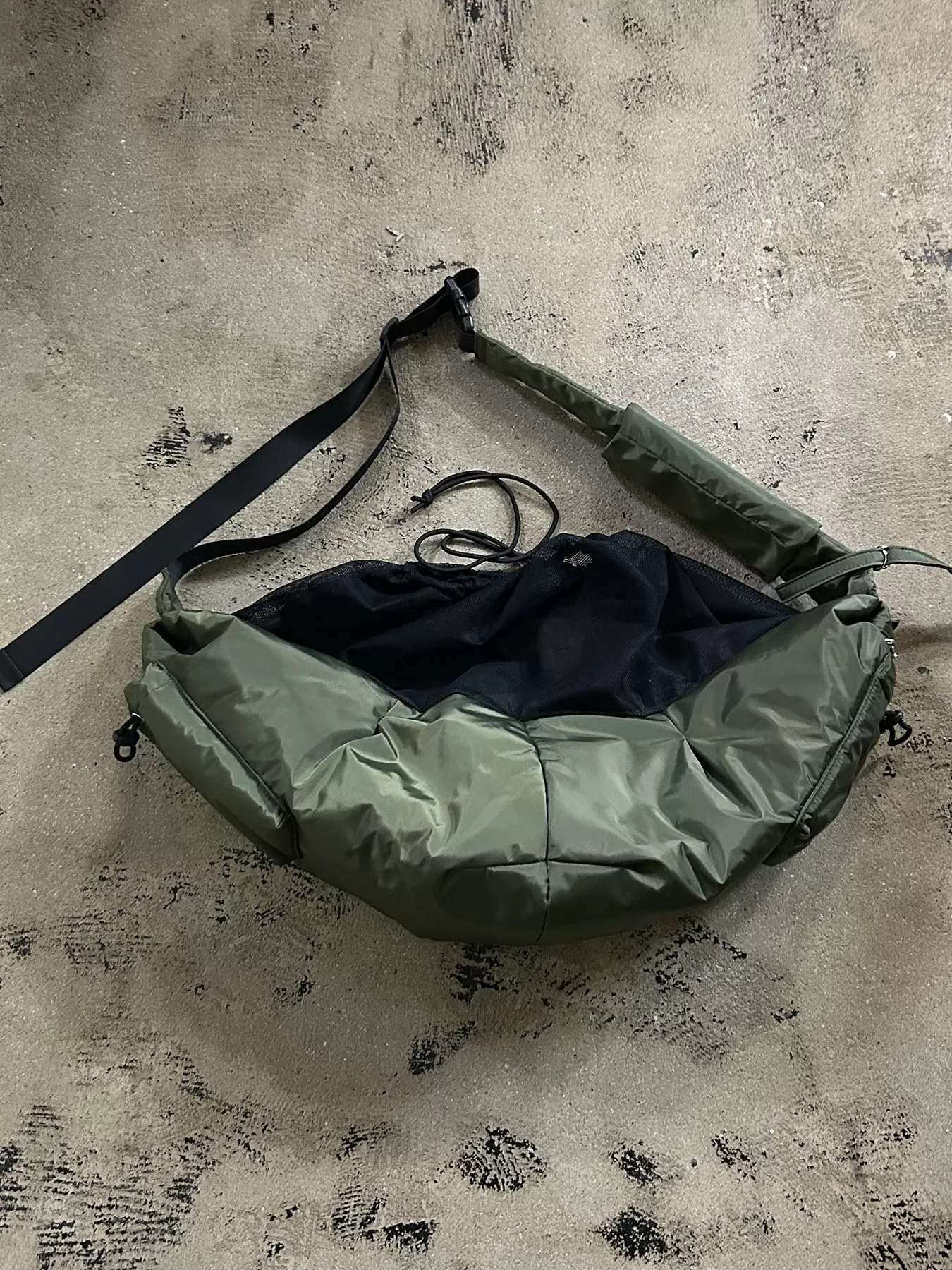 （P25001）PET PUFF SLING