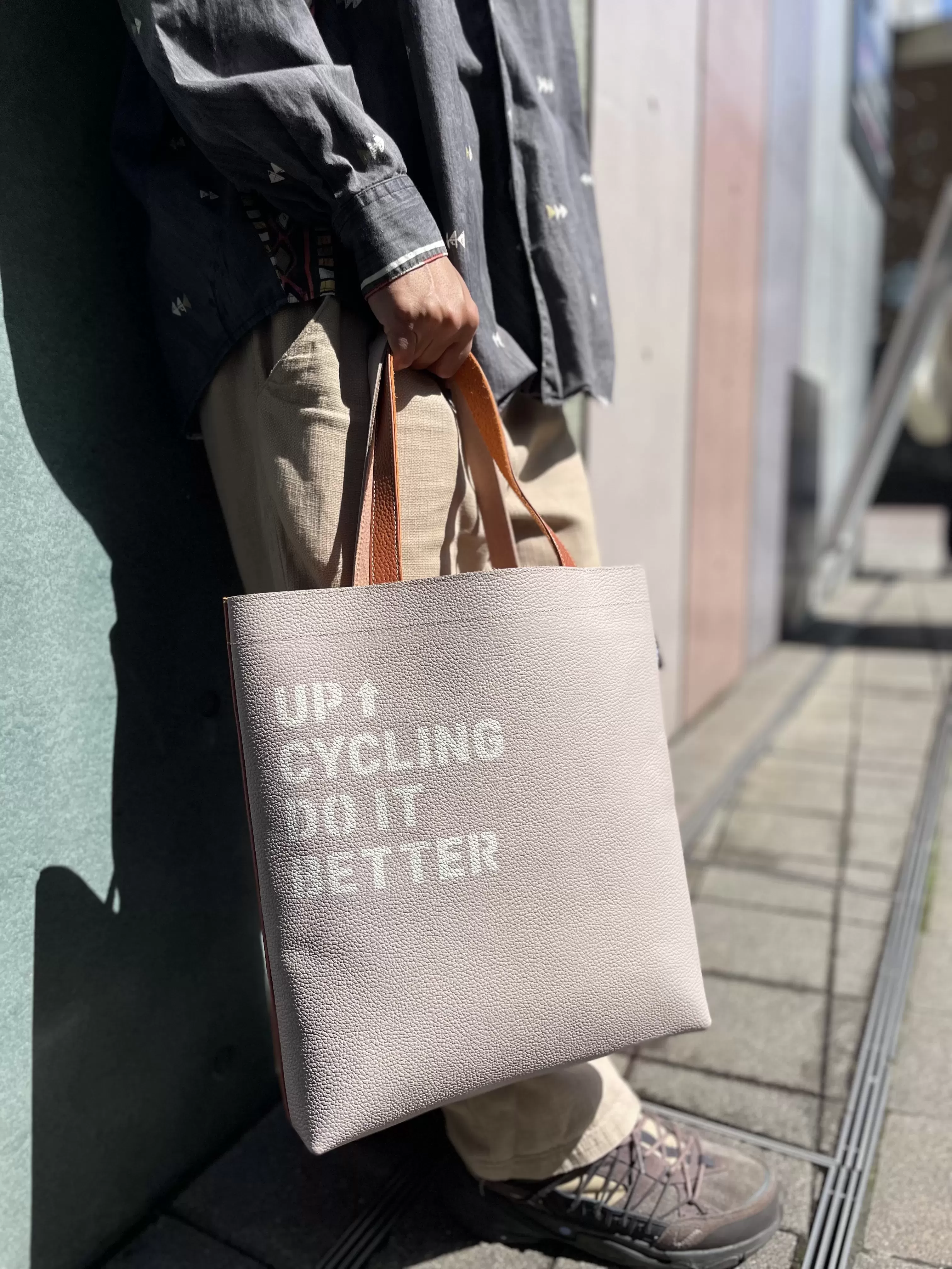 UM LEATHER TOTE / 006  Cherry blossom x Orange brown