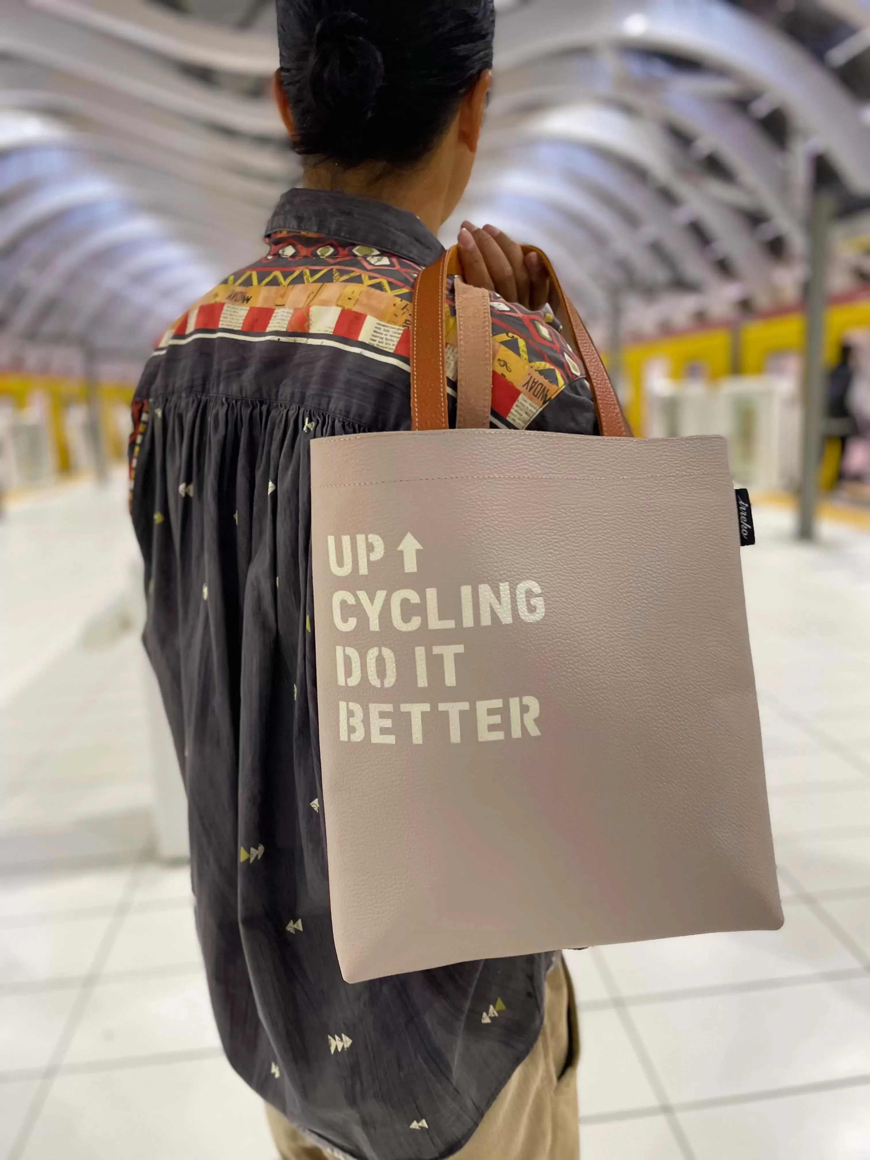 UM LEATHER TOTE / 006  Cherry blossom x Orange brown