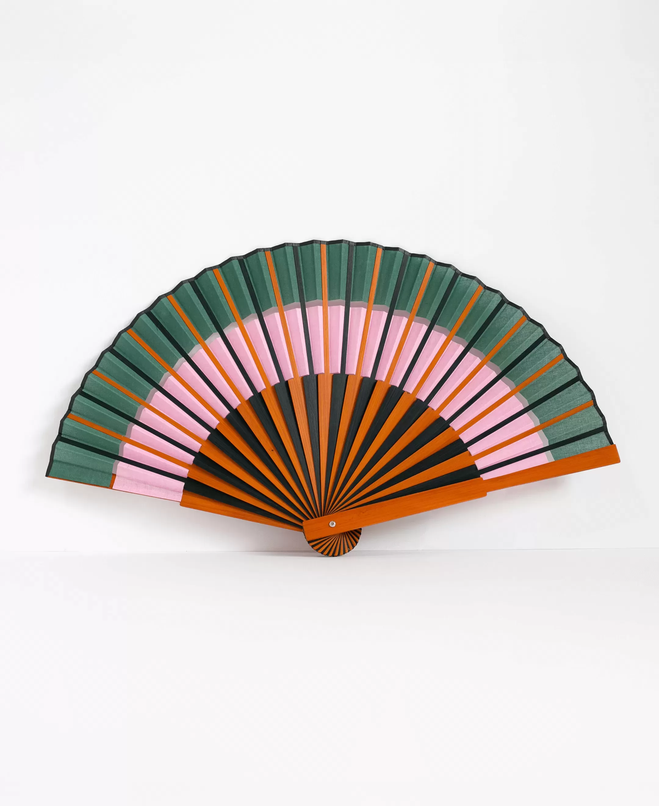 二重虹扇子（ピンク／緑／橙）