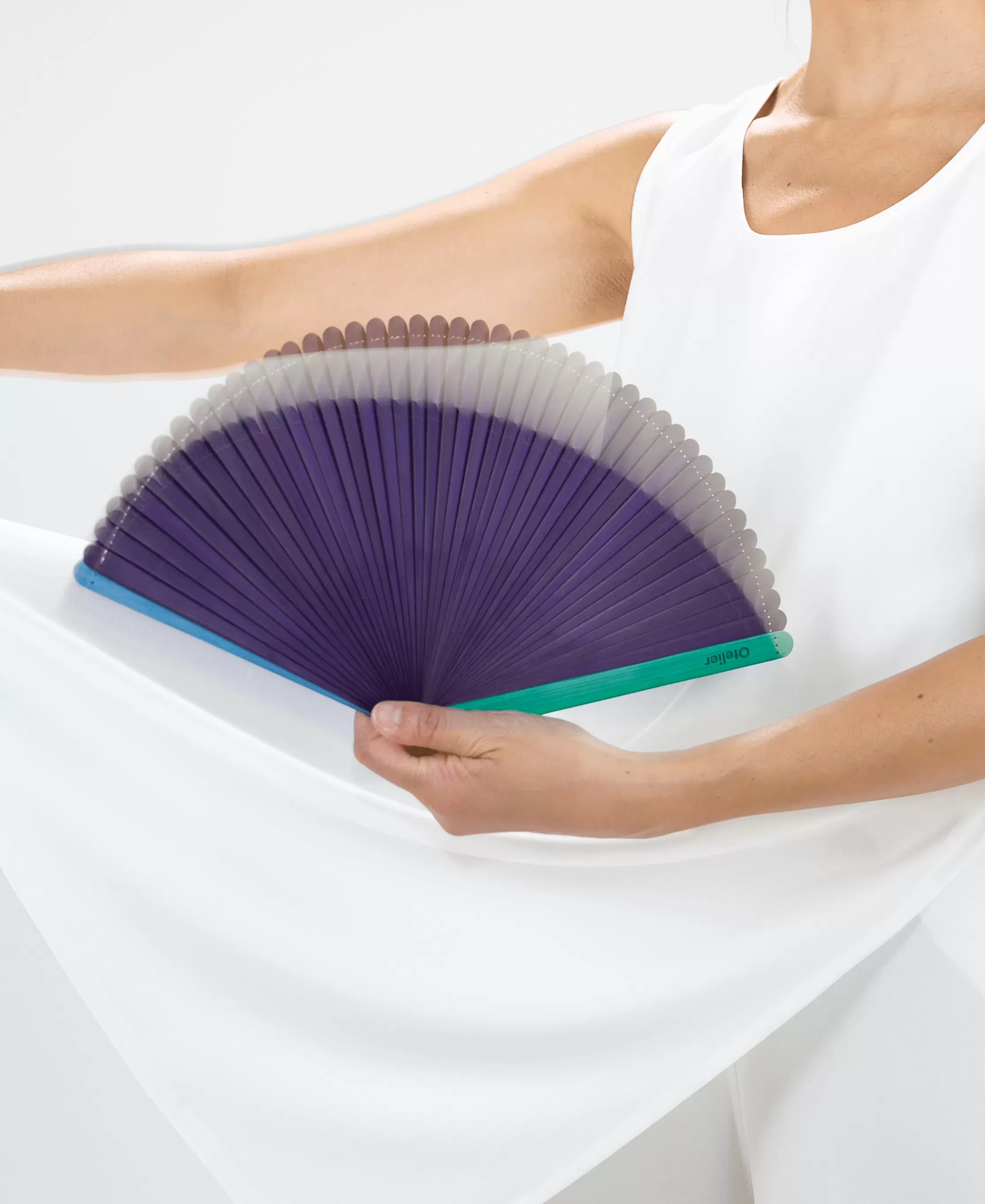 カラーブロック扇子（青／緑／紫）