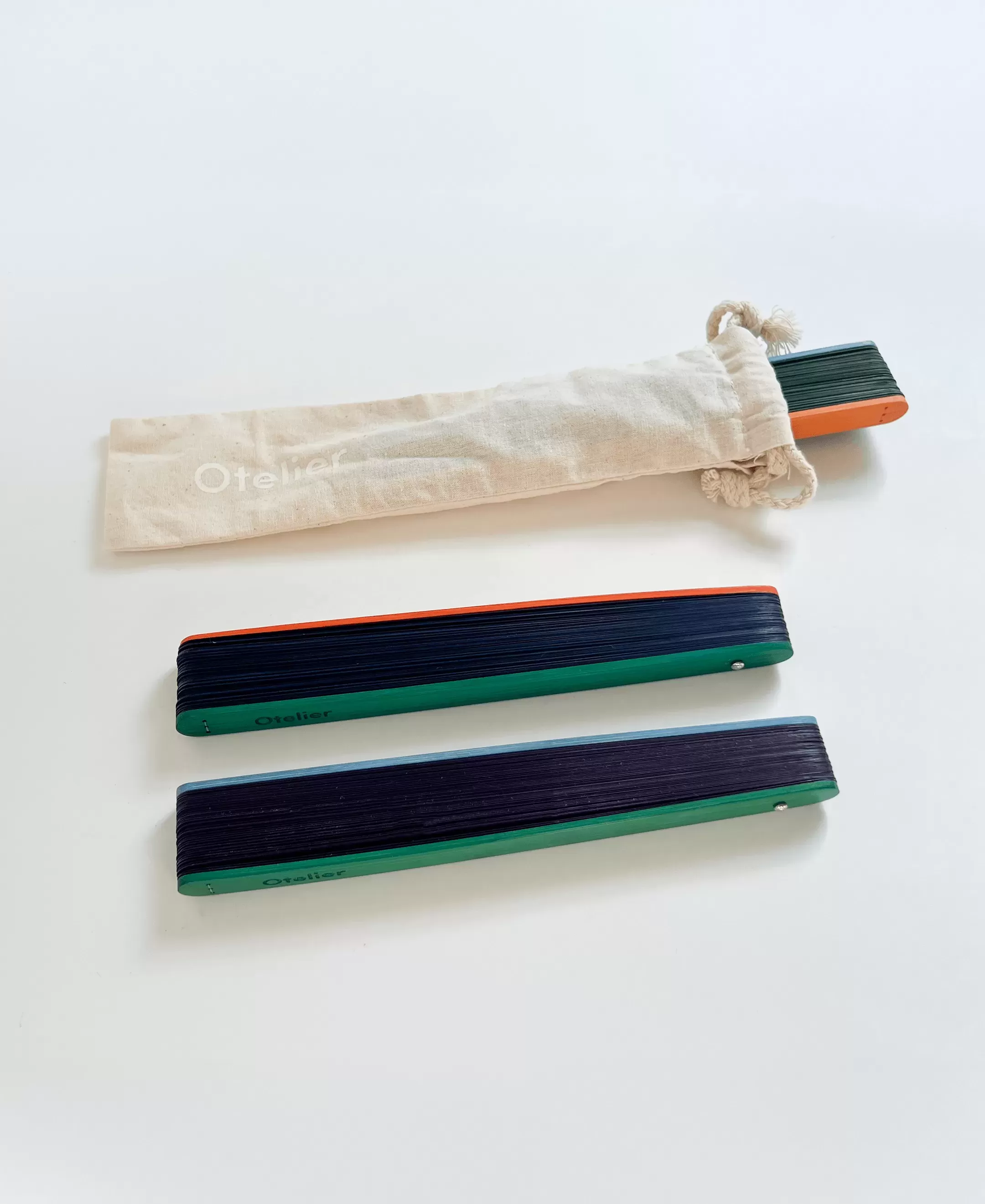 カラーブロック扇子（青／緑／紫）