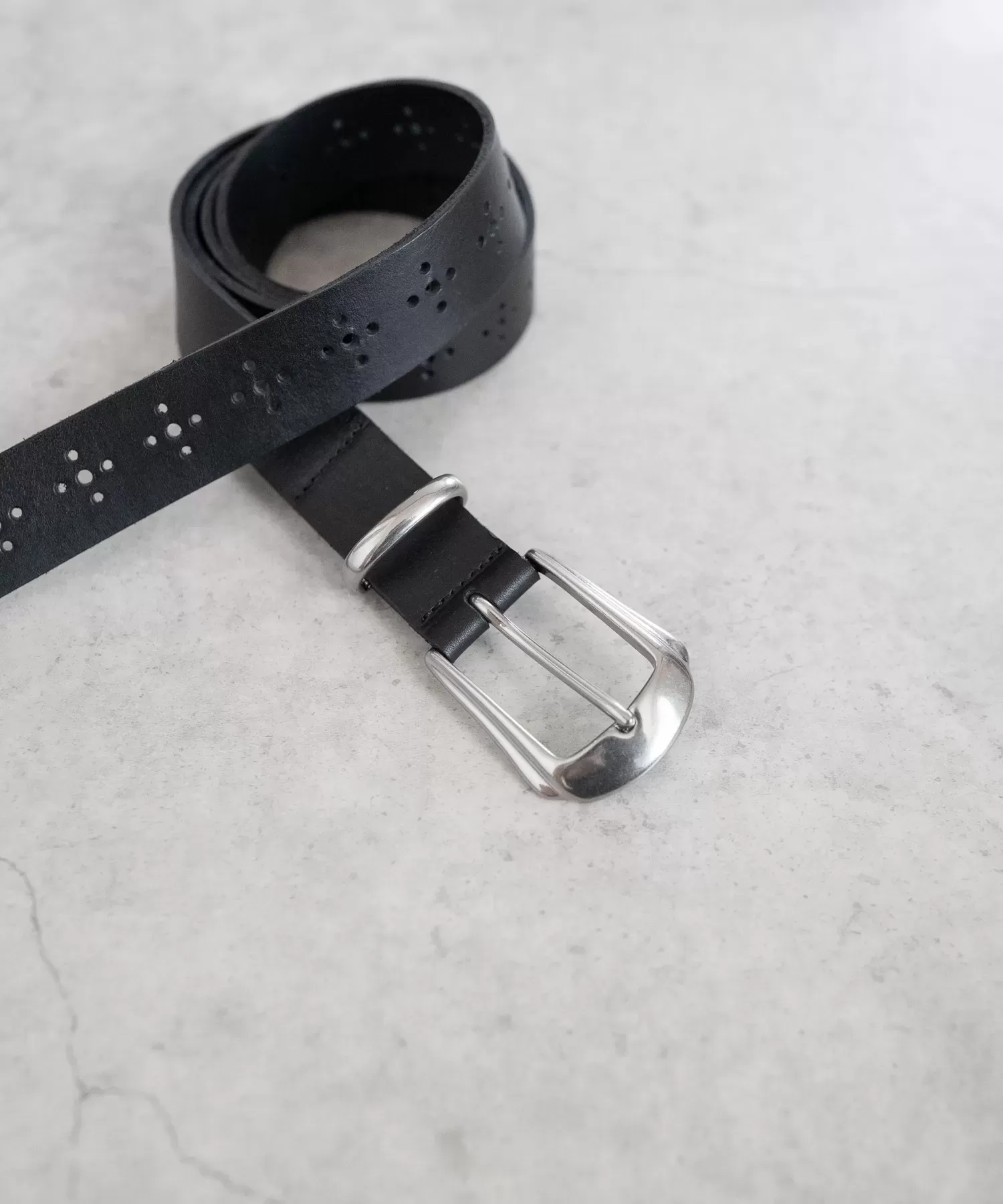 ウエスタン×メダリオンロングベルト