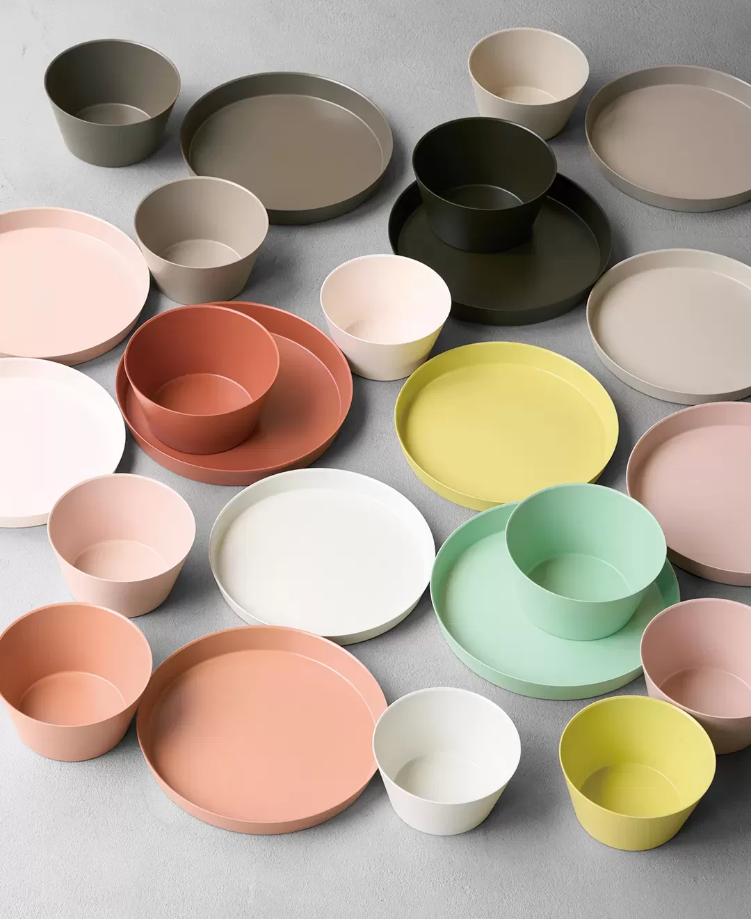 ネスト　プレート　グラデーションピンク