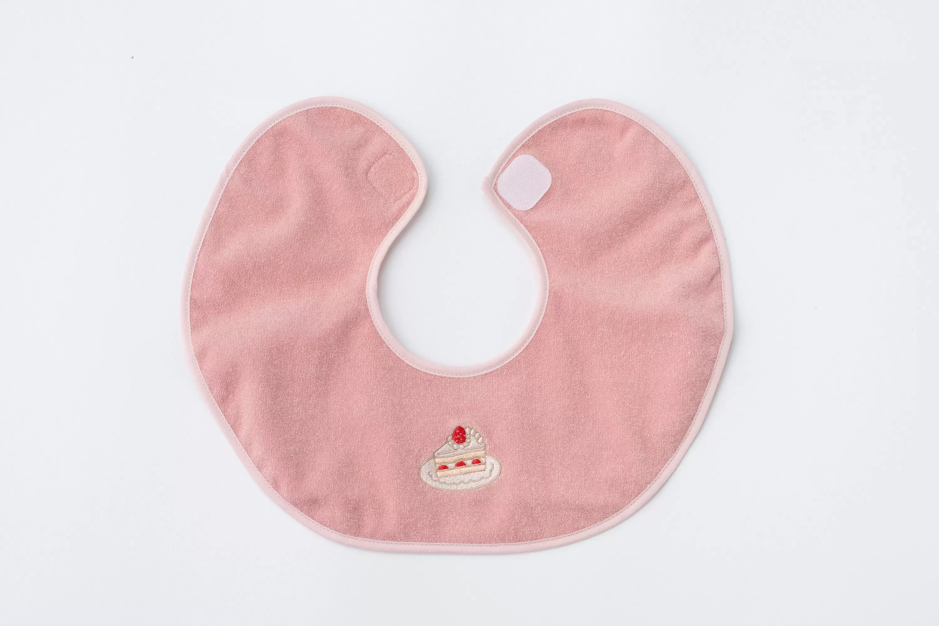 レトロ風刺繍スタイ