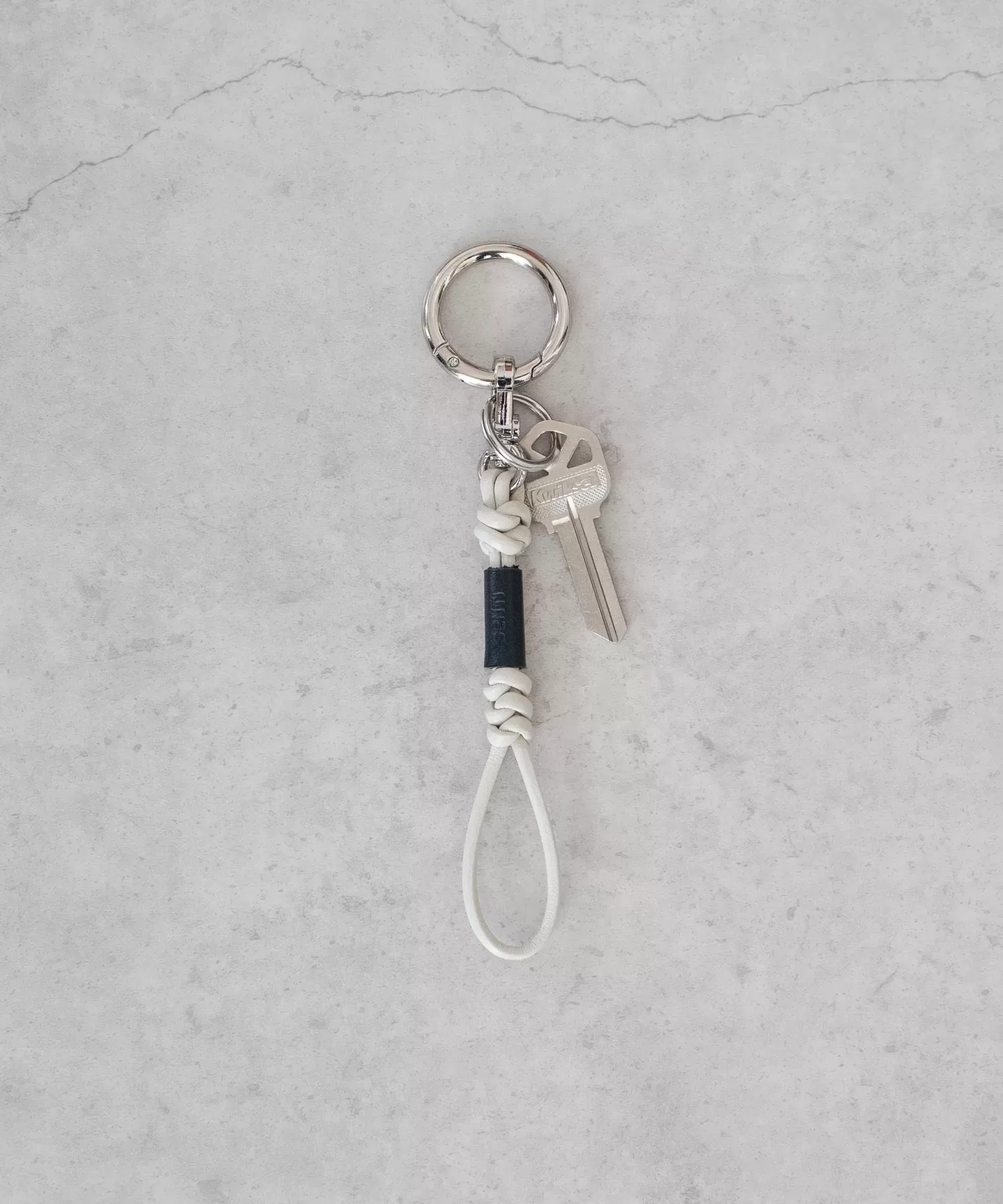 レザーブレード　キーストラップ