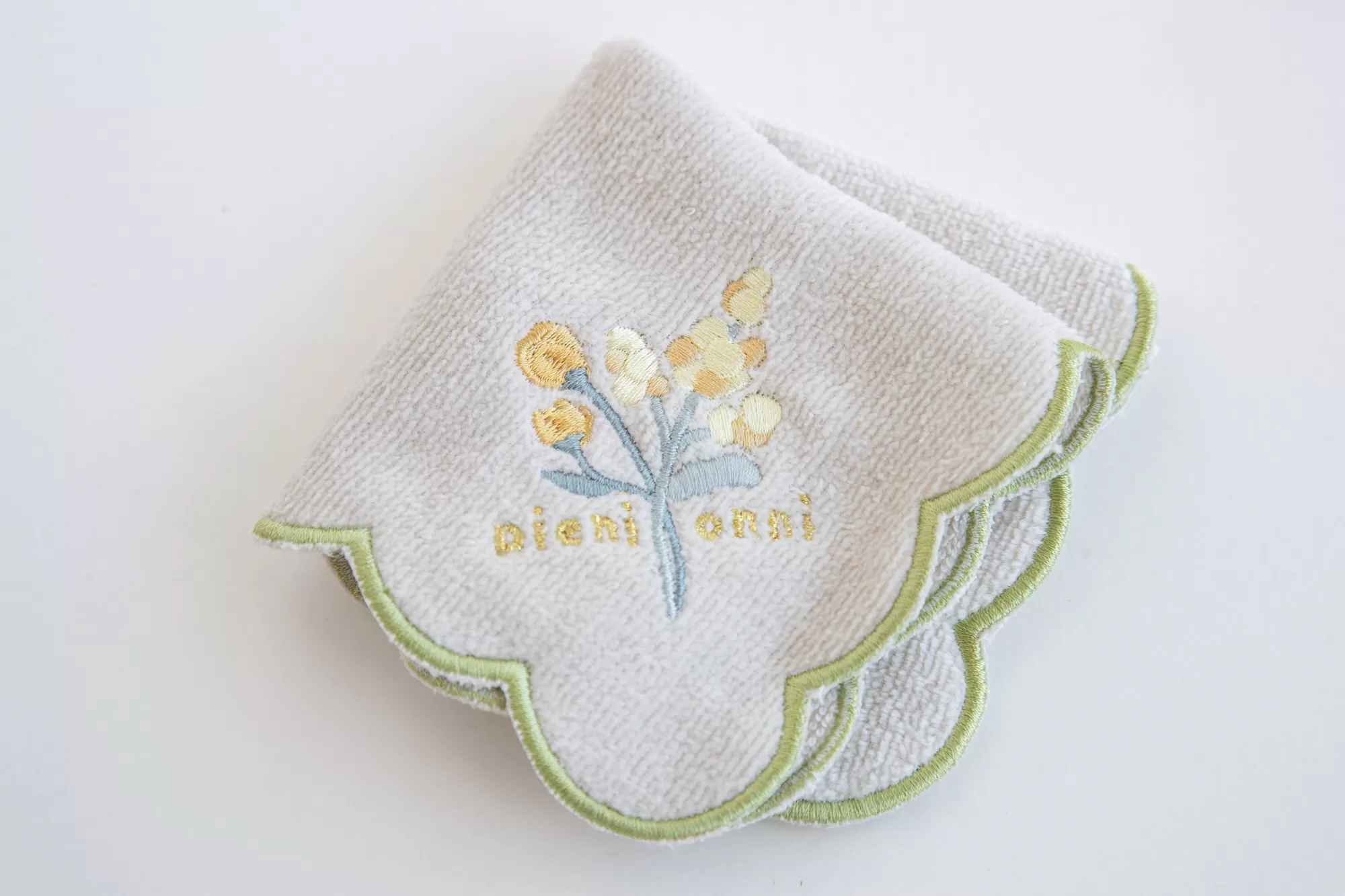 ピエニオンニ/タオルハンカチ