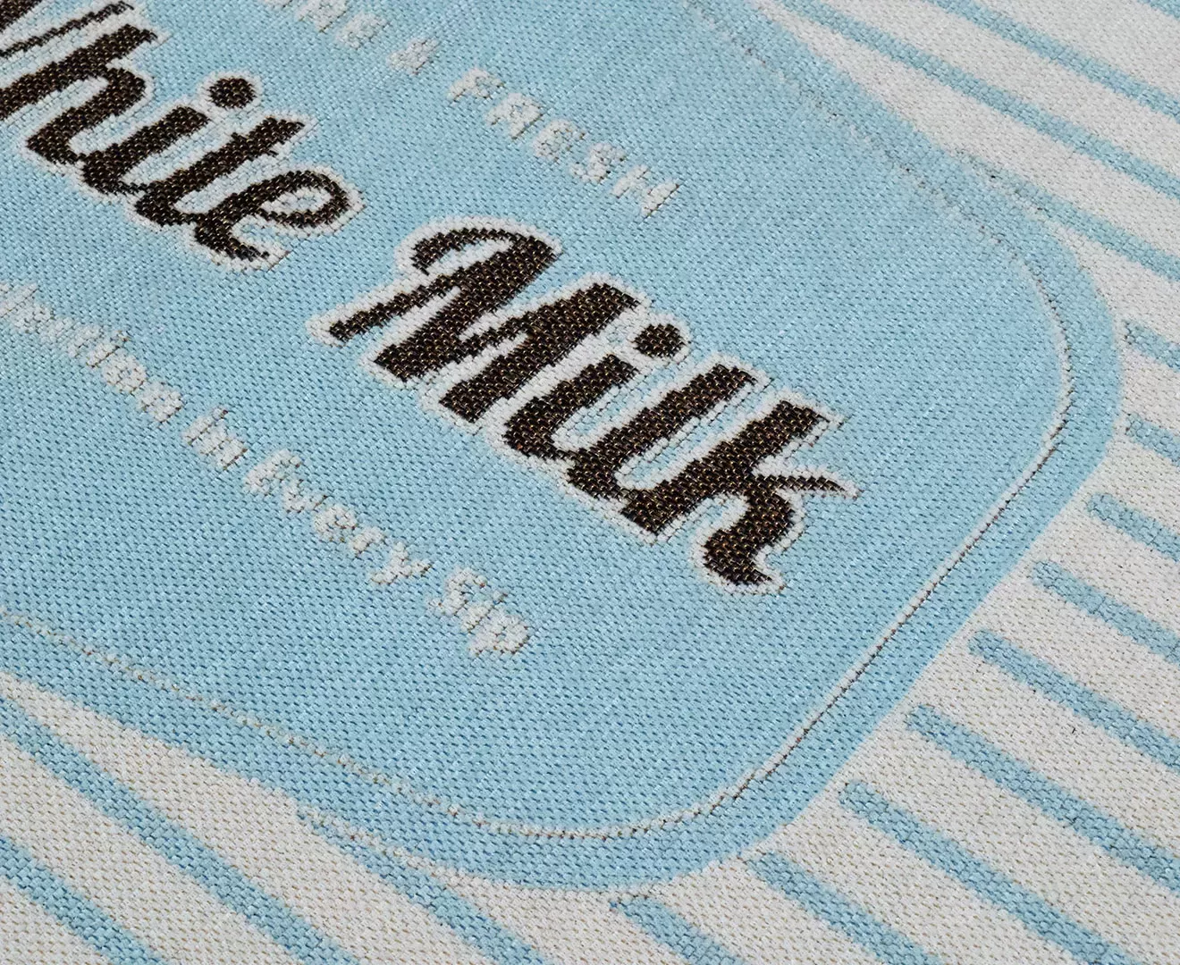 001486 LABEL RUG 50×70