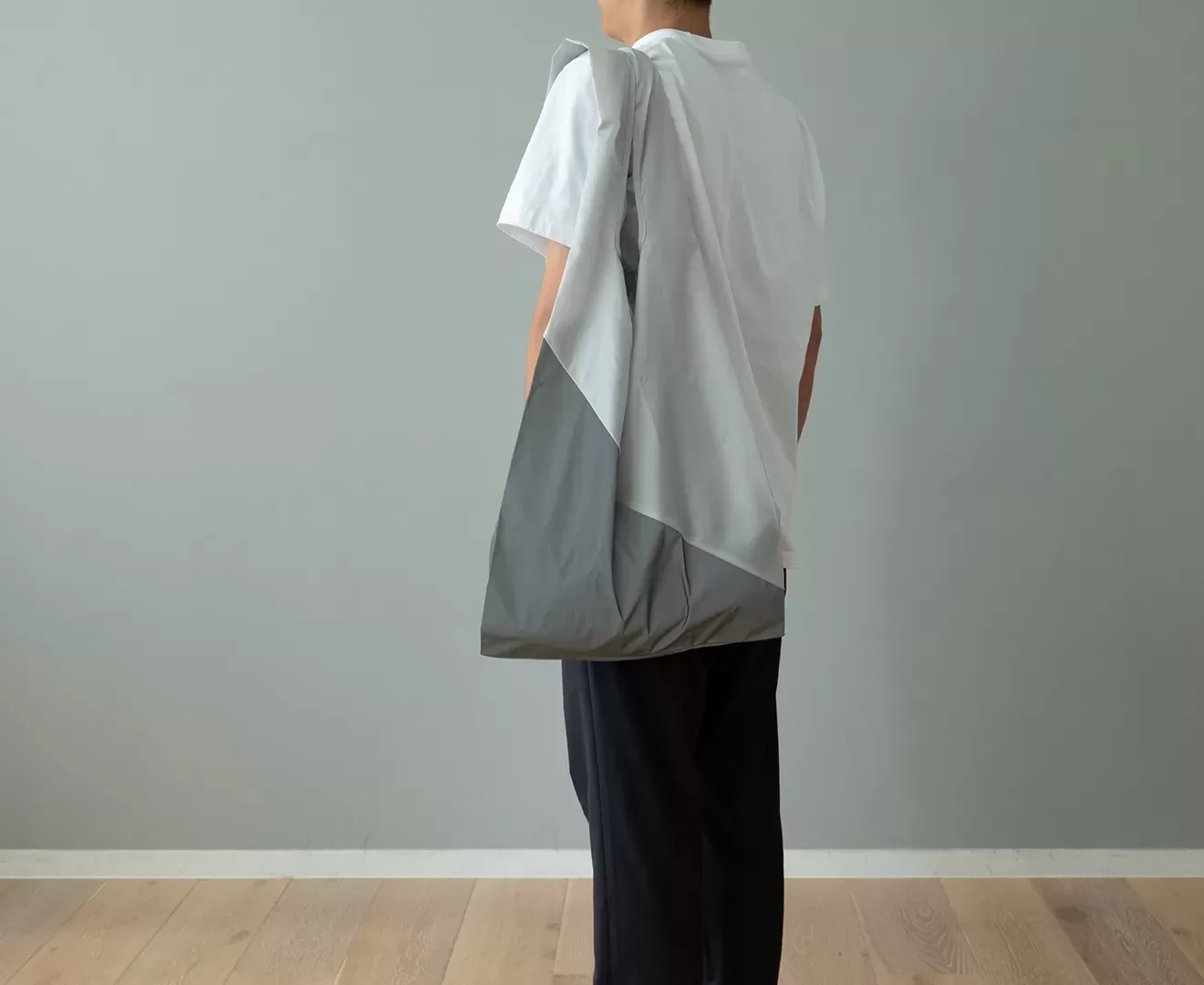 001494 REFLECT SHOPPING BAG L size