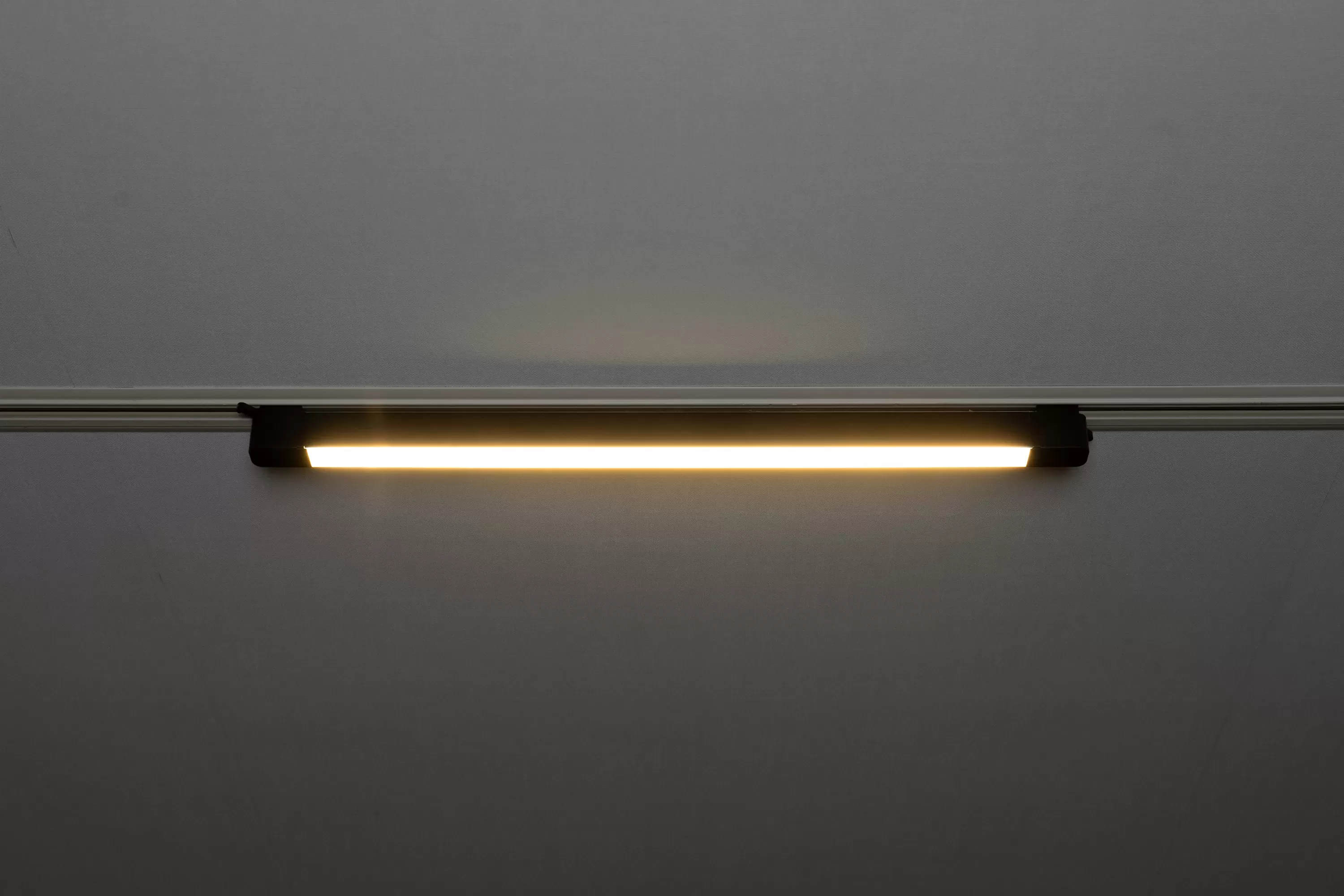 003438 SWING LINE LED DUCT LIGHT 50