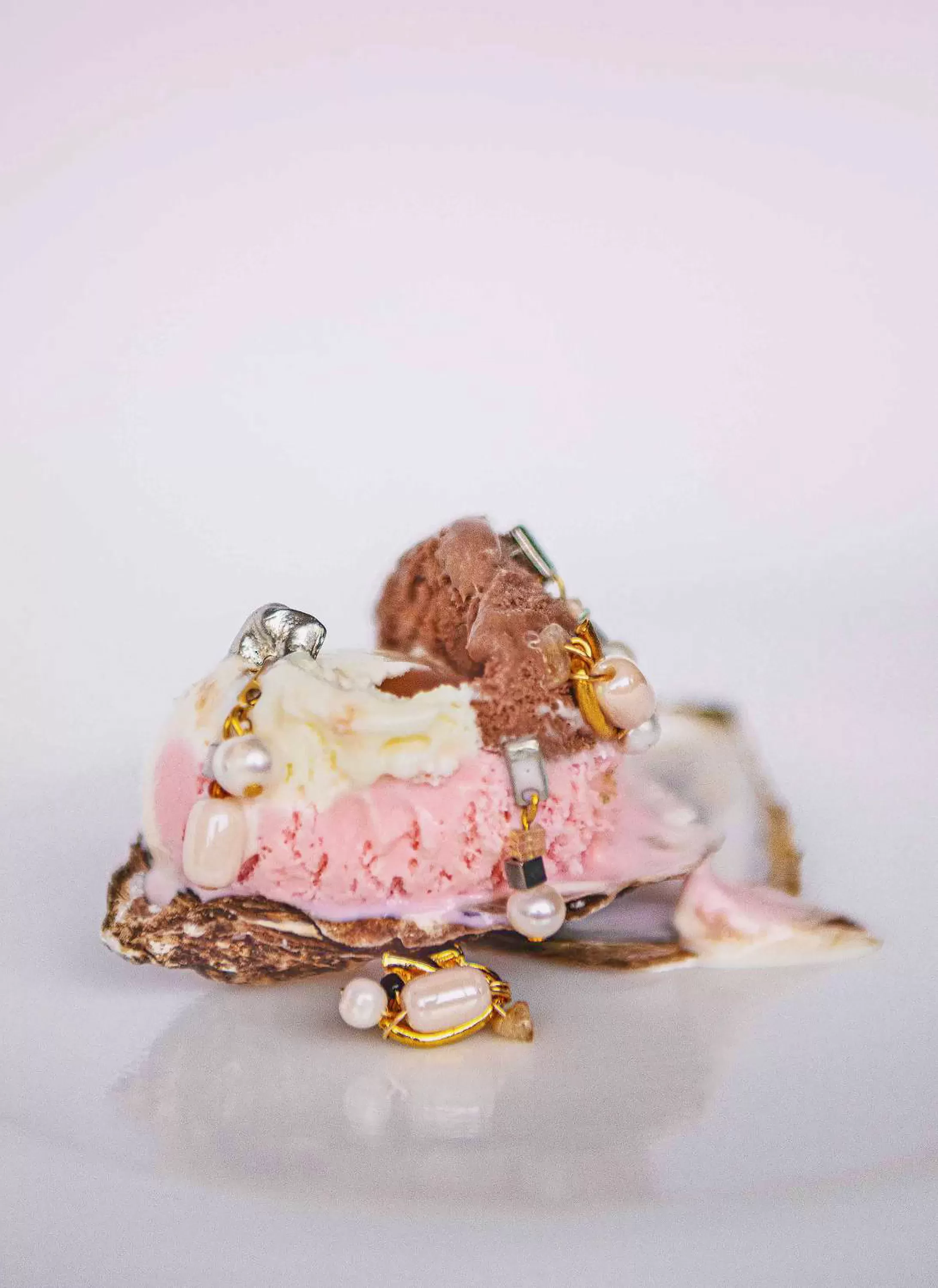 Caviar | earrings