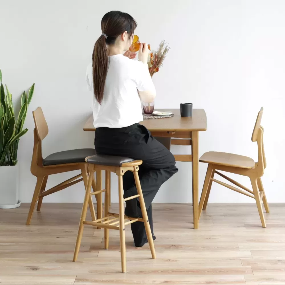 Rasic BC High Stool