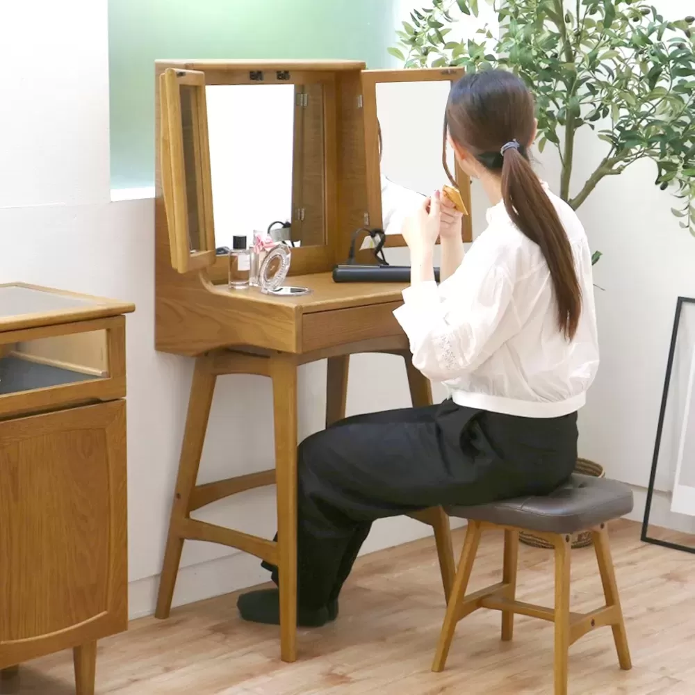 Rasic Mirror Dresser