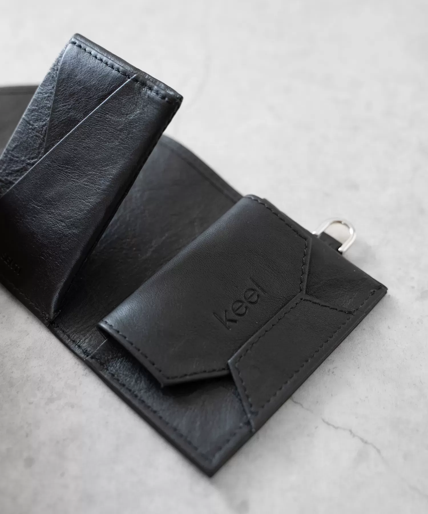 超軽量ダイニーマレザー三つ折り財布×Keelコラボ