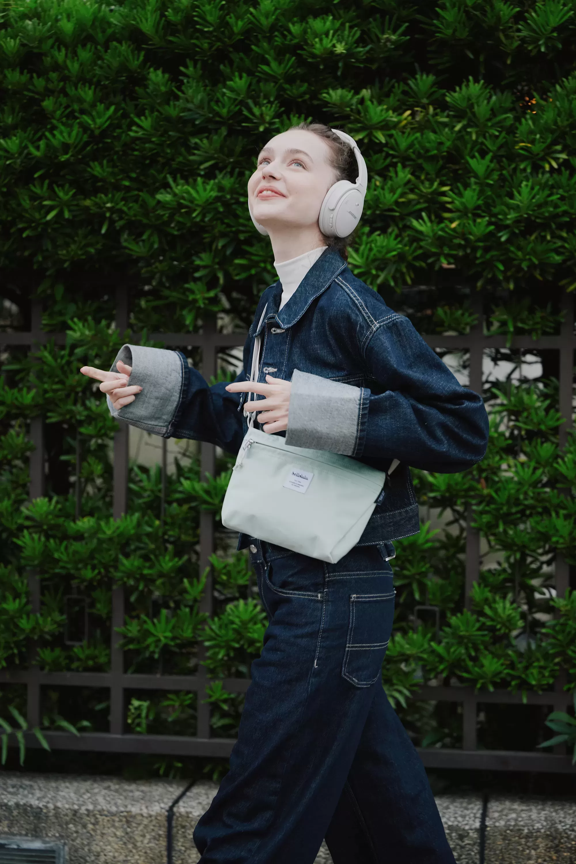 hellolulu / Cana(カナ)Compact utility bag